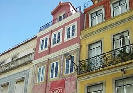 Obras de Alteração e Requalificação do Edifício Sito na Rua Silva Carvalho, N.º 26 a 30